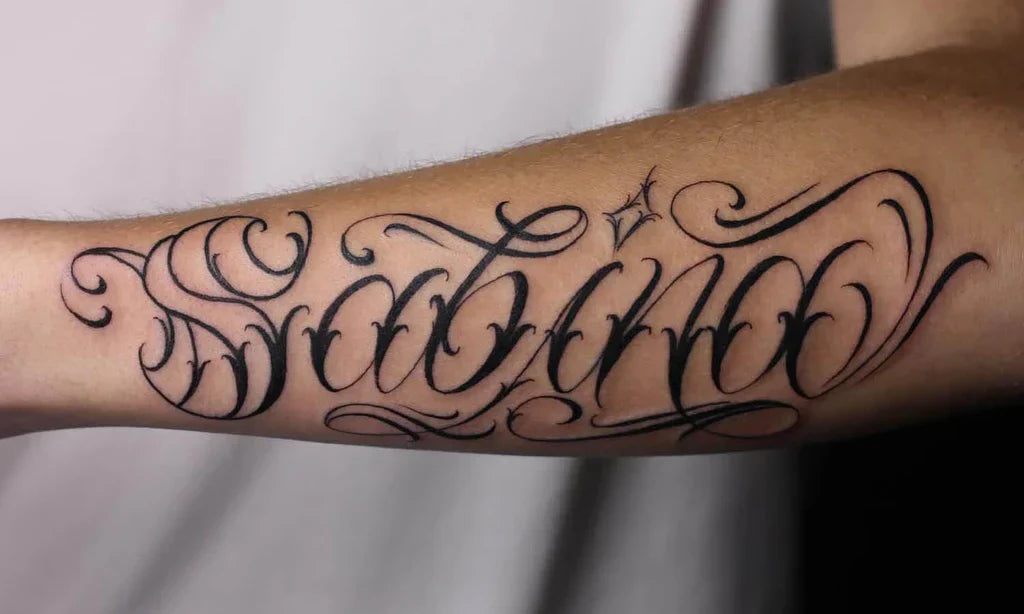 Tattoo Fonts Guide: Choosing the Perfect Lettering Style for Your Next Tattoo (2025)